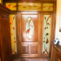 Ușă interior cu sticlă ornamentală